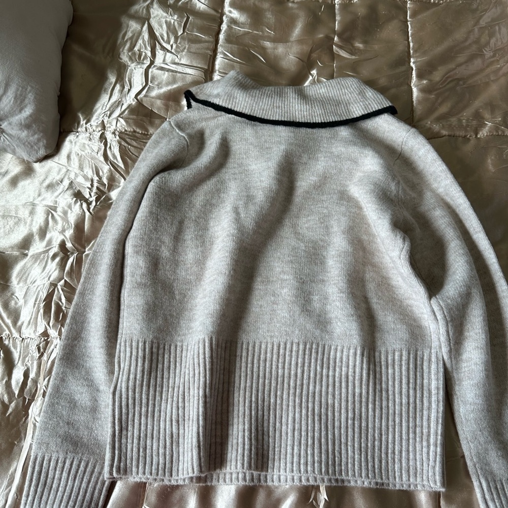 Collared Sweater - Picture 4 of 5